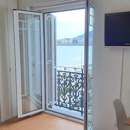 Seafront Luxury - By Www,sansebastianapartments,es Apartman *